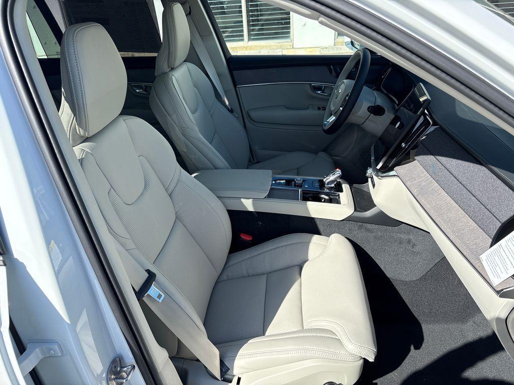 new 2026 Volvo XC90 car, priced at $72,770