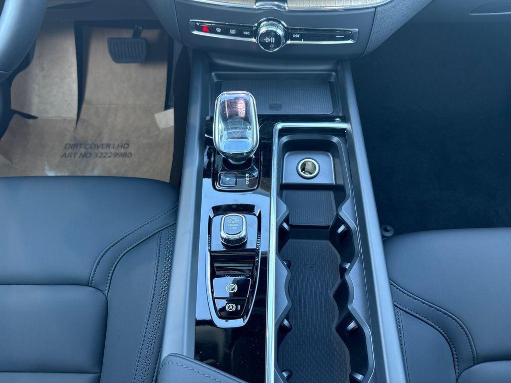 new 2026 Volvo XC60 car, priced at $50,945