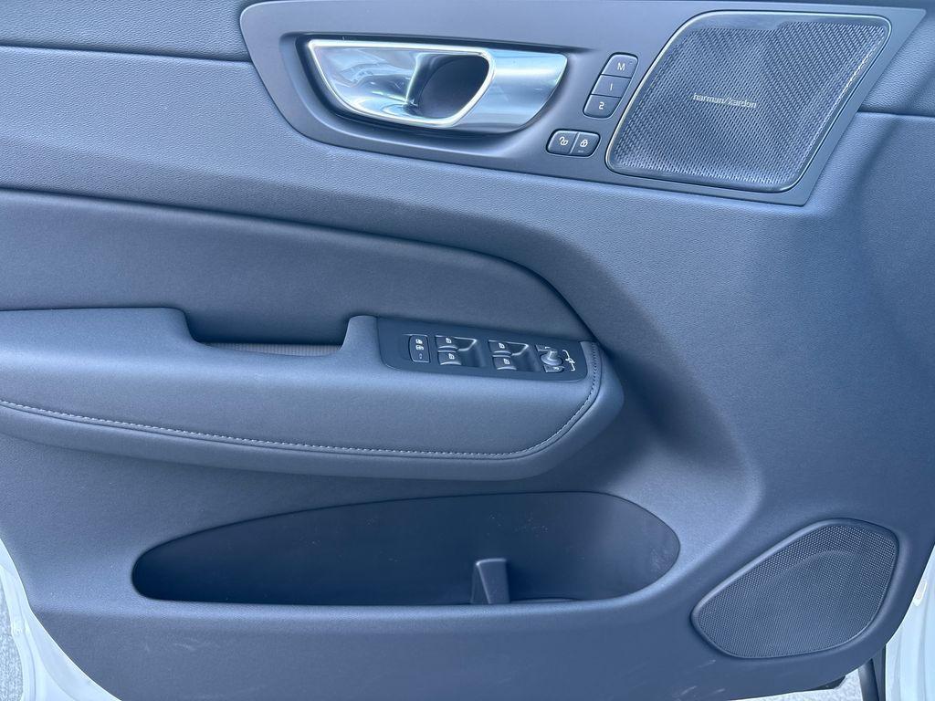 new 2026 Volvo XC60 car, priced at $50,945
