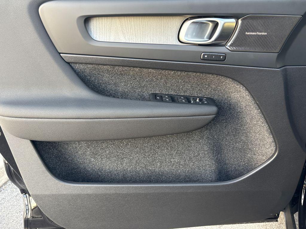 new 2026 Volvo XC40 car, priced at $50,095
