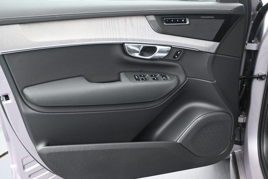 new 2026 Volvo XC90 Plug-In Hybrid car, priced at $82,945