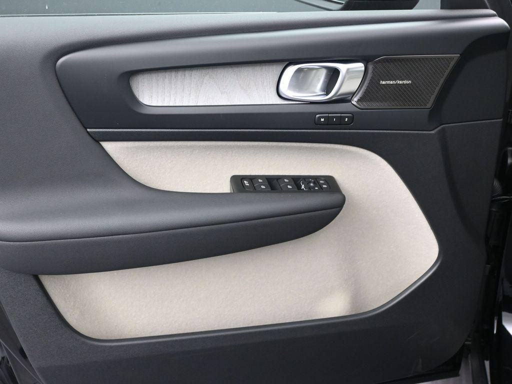 new 2026 Volvo XC40 car, priced at $52,095