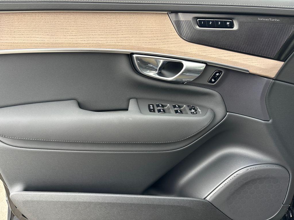 new 2026 Volvo XC90 car, priced at $64,045