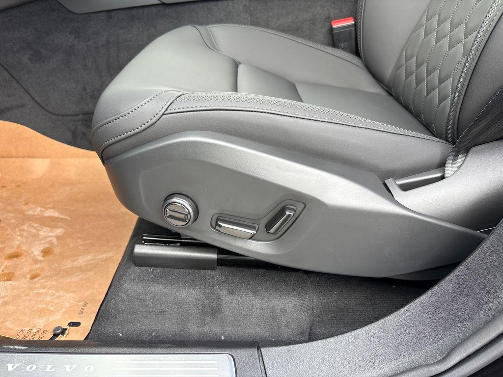 new 2026 Volvo XC90 car, priced at $64,045