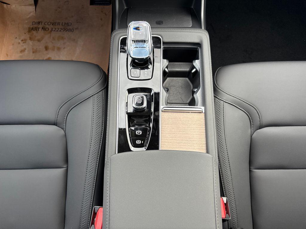 new 2026 Volvo XC90 car, priced at $64,045