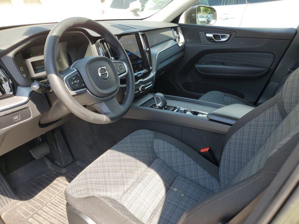 used 2023 Volvo XC60 car, priced at $28,490