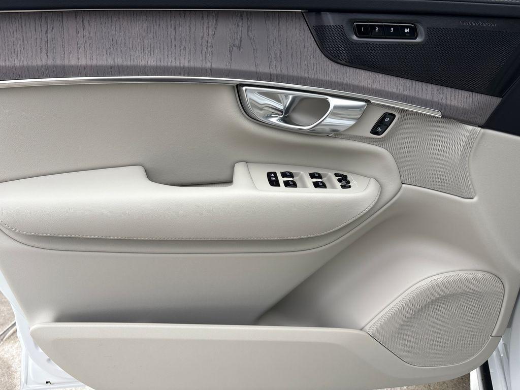 new 2026 Volvo XC90 car, priced at $64,495