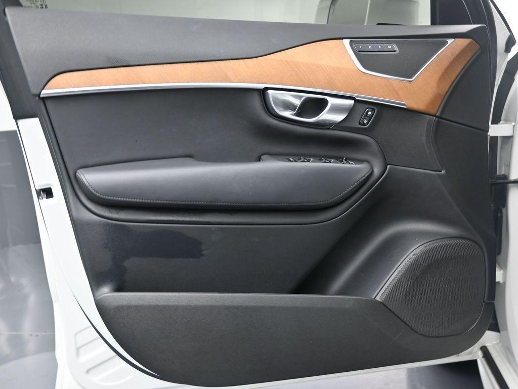 used 2024 Volvo XC90 car, priced at $33,990