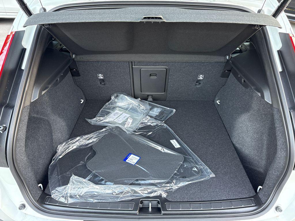 new 2026 Volvo XC40 car, priced at $44,095