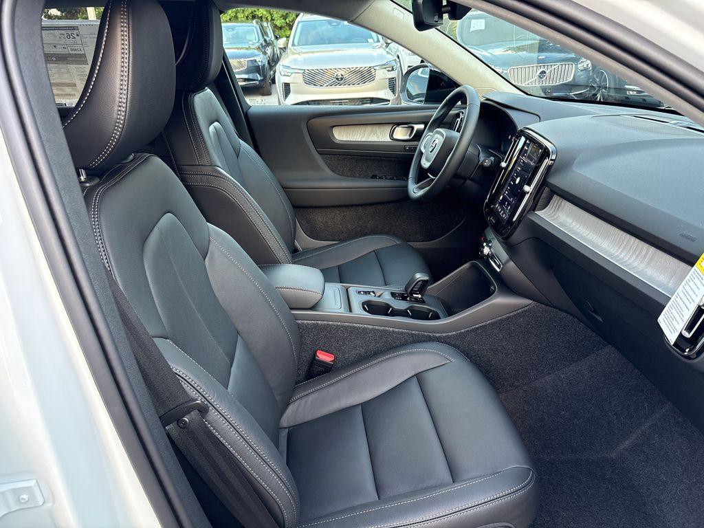 new 2026 Volvo XC40 car, priced at $44,095