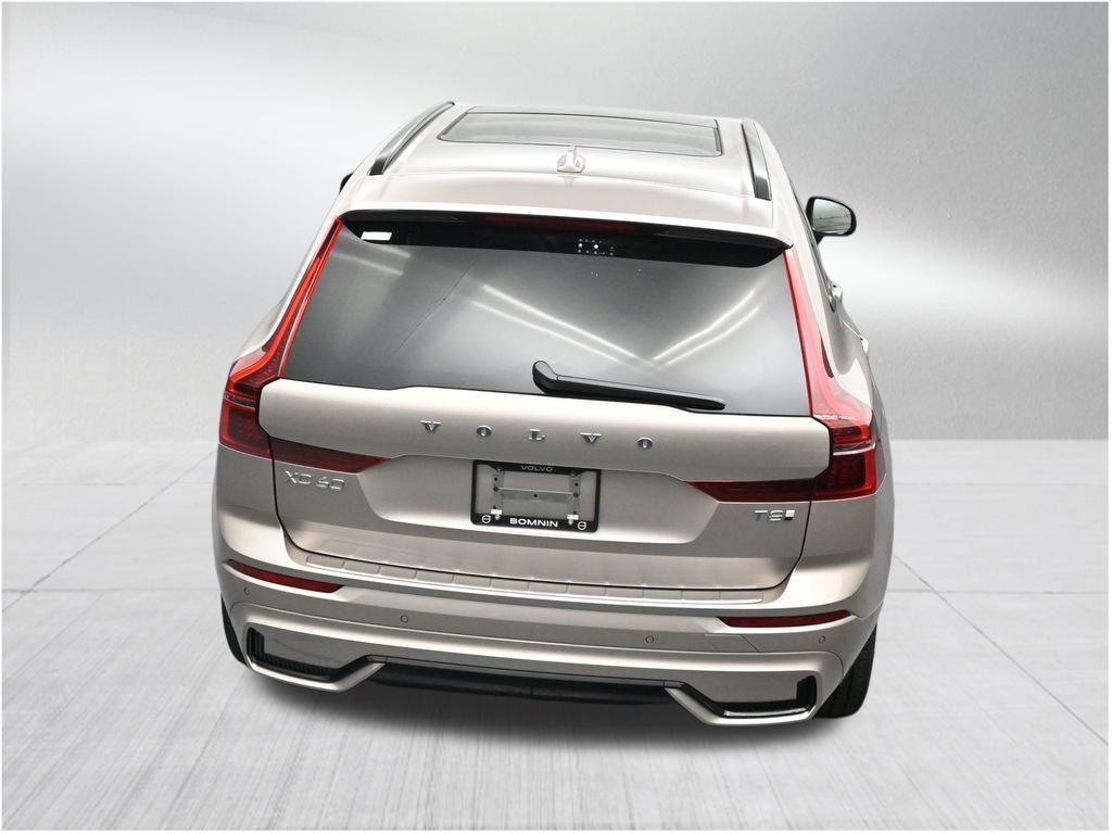 new 2026 Volvo XC60 Plug-In Hybrid car, priced at $65,405
