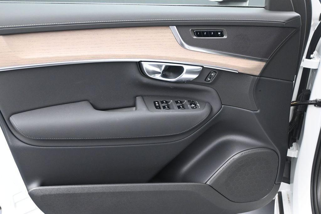 new 2026 Volvo XC90 Plug-In Hybrid car, priced at $76,545