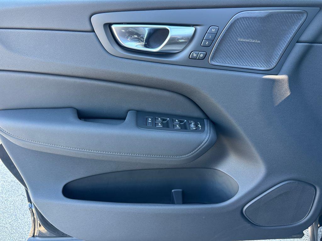 new 2026 Volvo XC60 Plug-In Hybrid car, priced at $71,820