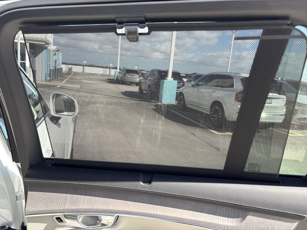 new 2026 Volvo XC90 car, priced at $71,655