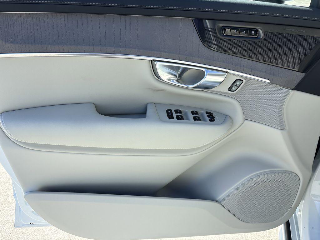 new 2026 Volvo XC90 car, priced at $71,655