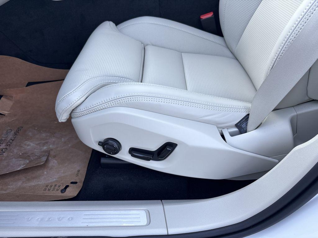 new 2026 Volvo XC60 car, priced at $63,235