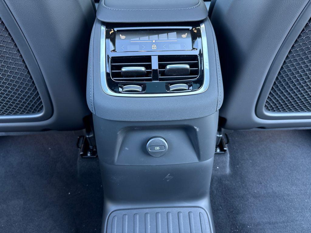 new 2026 Volvo XC90 Plug-In Hybrid car, priced at $75,795