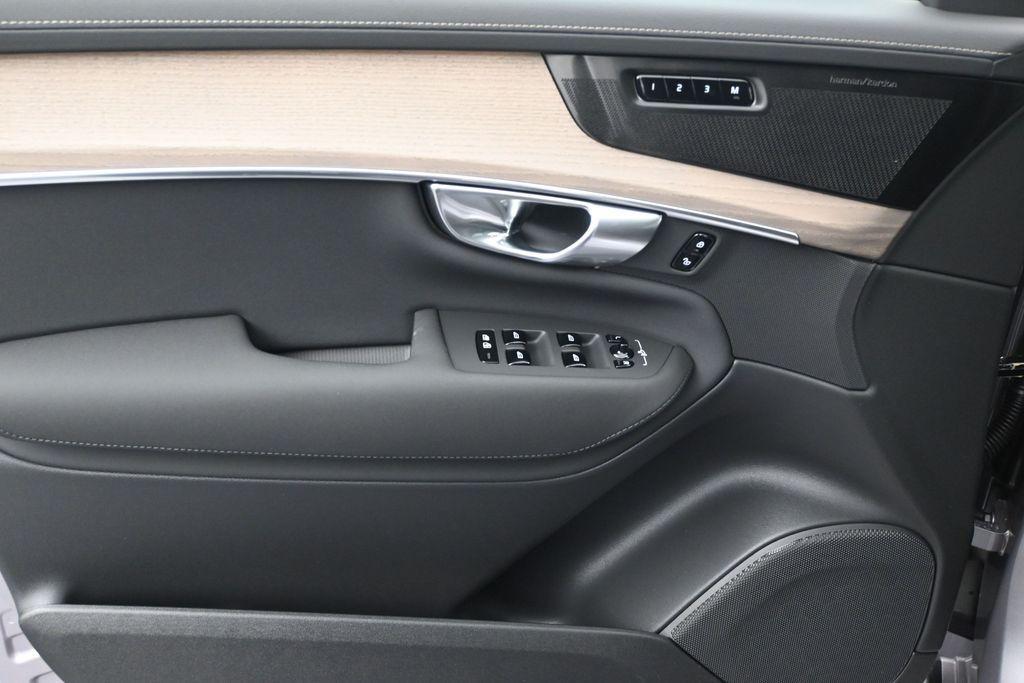 new 2026 Volvo XC90 car, priced at $69,245
