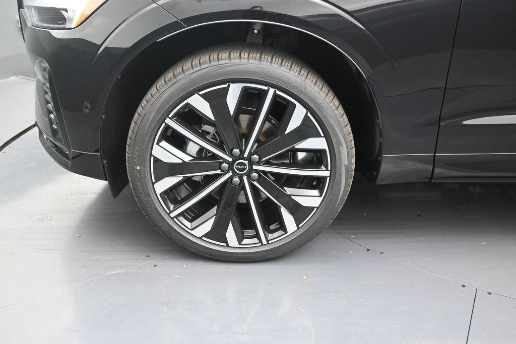 new 2026 Volvo XC60 car, priced at $60,595