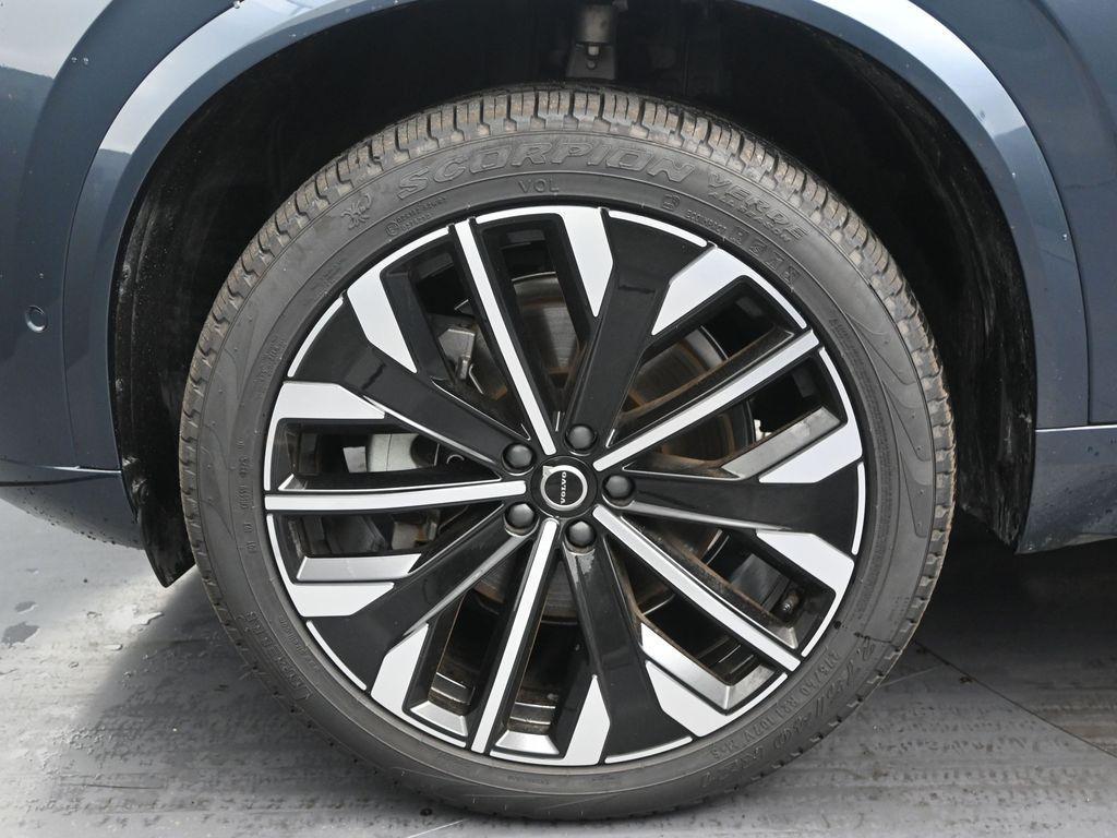 new 2026 Volvo XC90 car, priced at $64,075