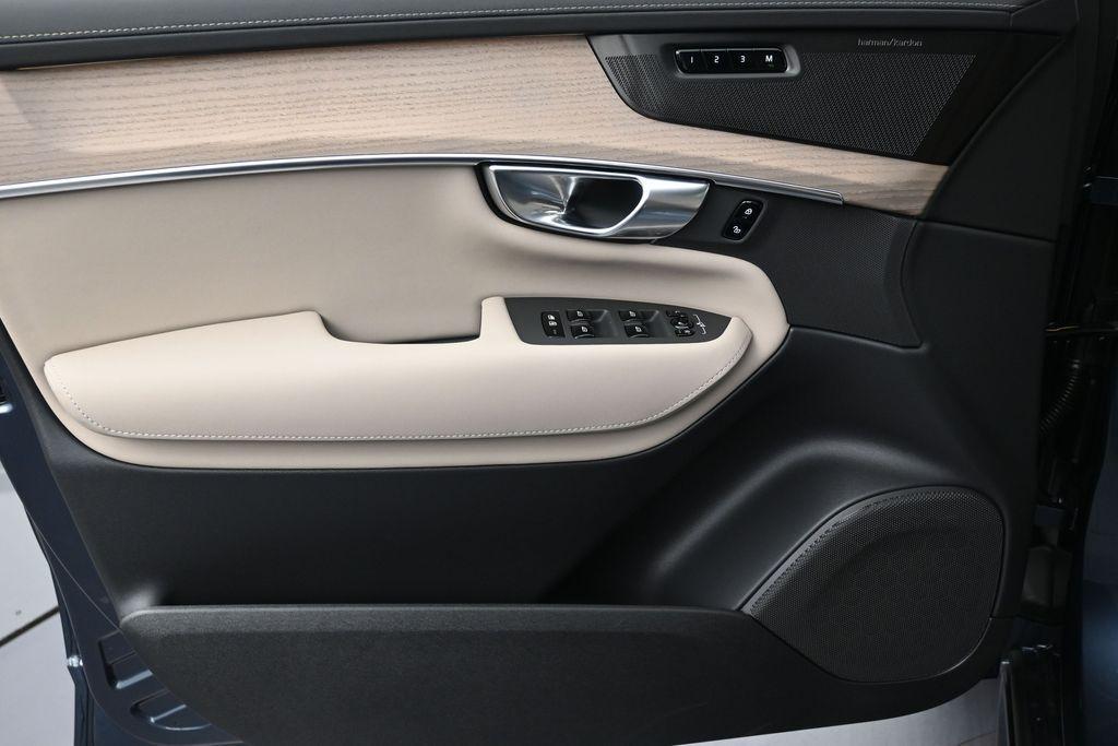 new 2026 Volvo XC90 car, priced at $70,075