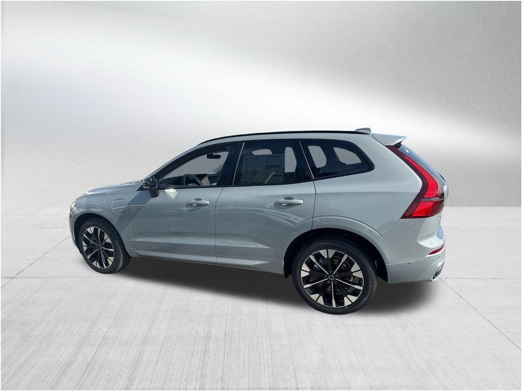 new 2026 Volvo XC60 Plug-In Hybrid car, priced at $71,435