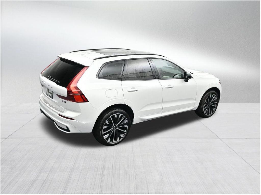 new 2026 Volvo XC60 car, priced at $62,805