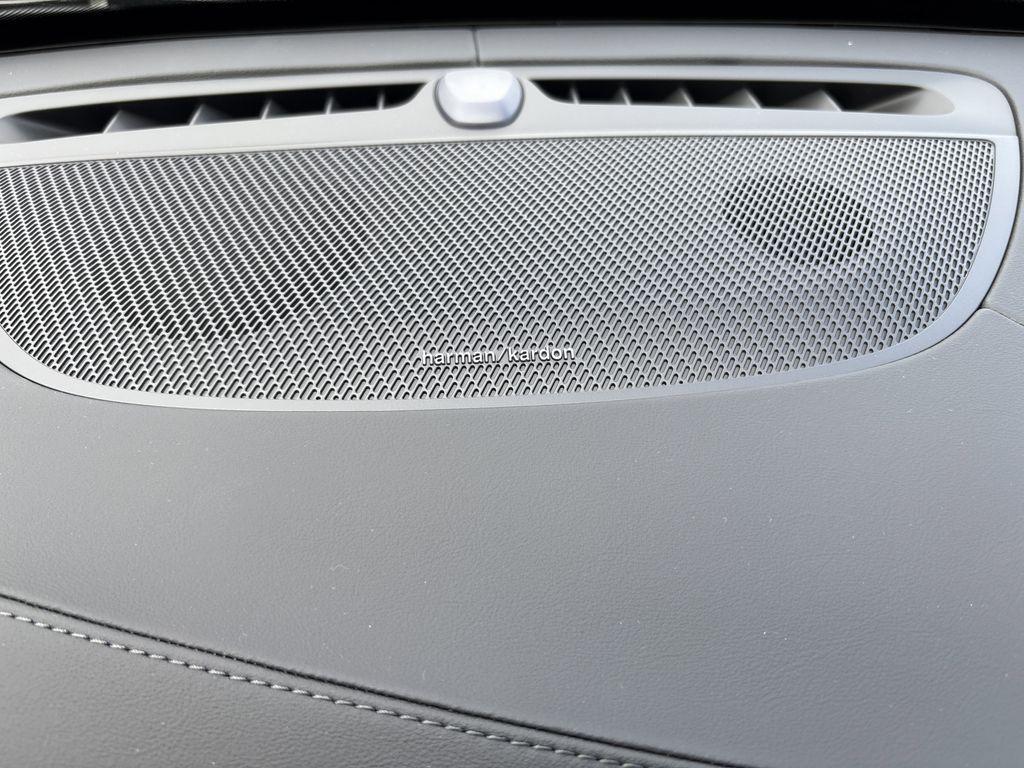 new 2026 Volvo XC90 car, priced at $71,655