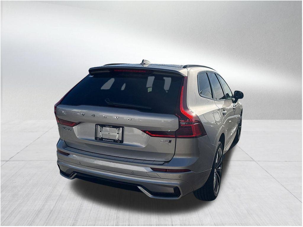 new 2026 Volvo XC60 car, priced at $56,105