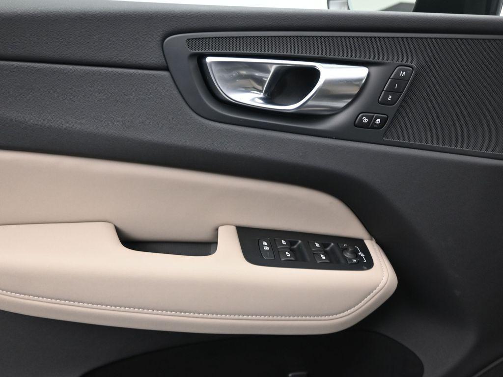 new 2026 Volvo XC60 car, priced at $51,735