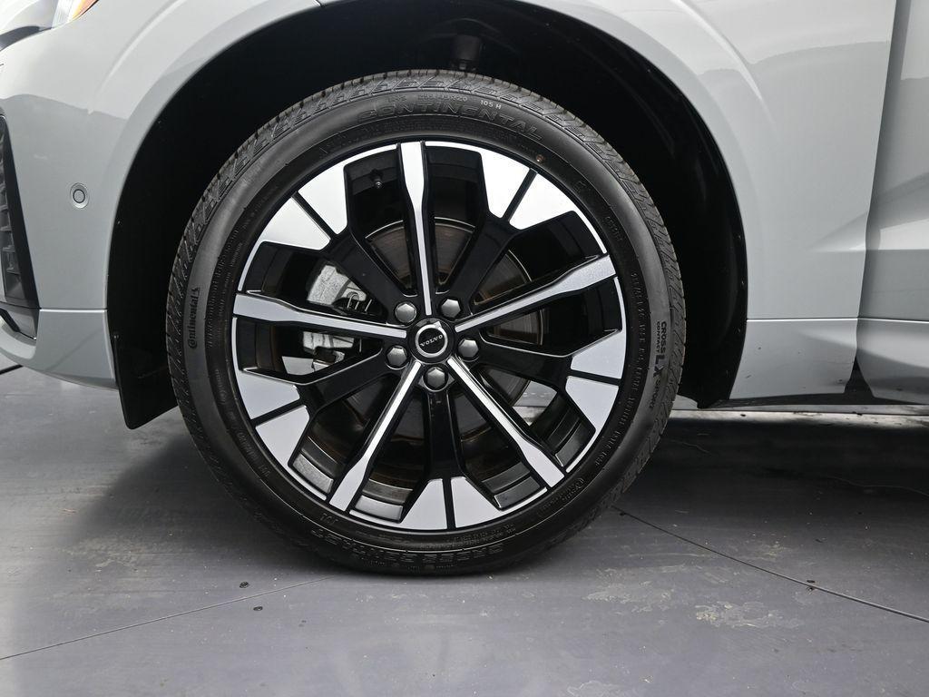 new 2026 Volvo XC60 car, priced at $51,735