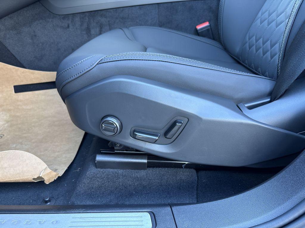 new 2026 Volvo XC60 car, priced at $49,095