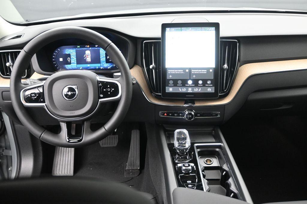 new 2026 Volvo XC60 car, priced at $56,045