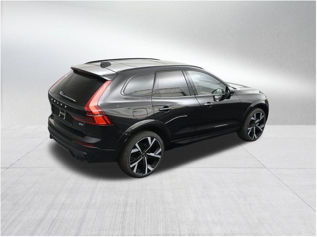 new 2026 Volvo XC60 car, priced at $61,270