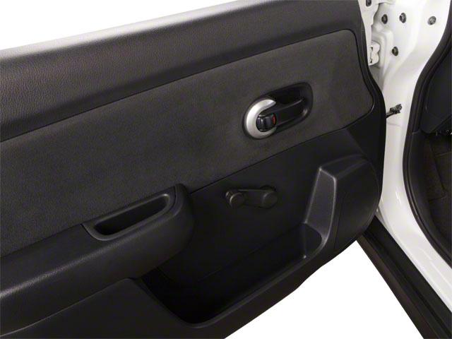 used 2010 Nissan Versa car