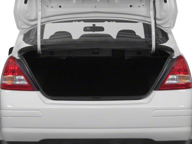 used 2010 Nissan Versa car