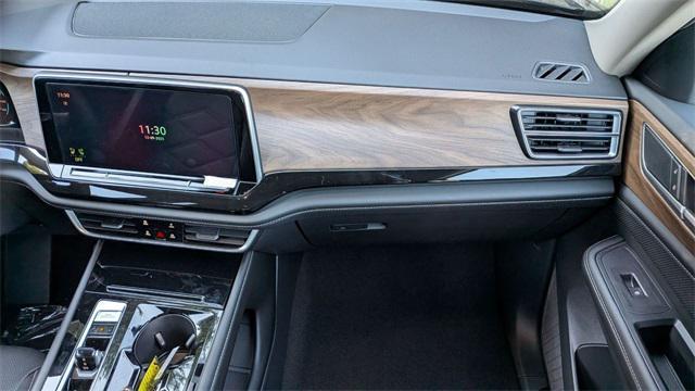 new 2026 Volkswagen Atlas car, priced at $43,693