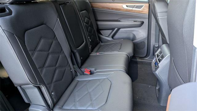 new 2026 Volkswagen Atlas car, priced at $43,693