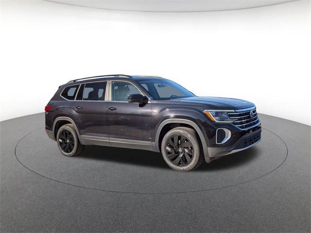 new 2026 Volkswagen Atlas car, priced at $43,693