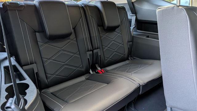 new 2026 Volkswagen Atlas car, priced at $43,693