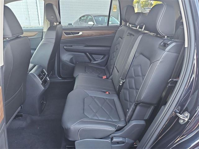 new 2026 Volkswagen Atlas car, priced at $44,363