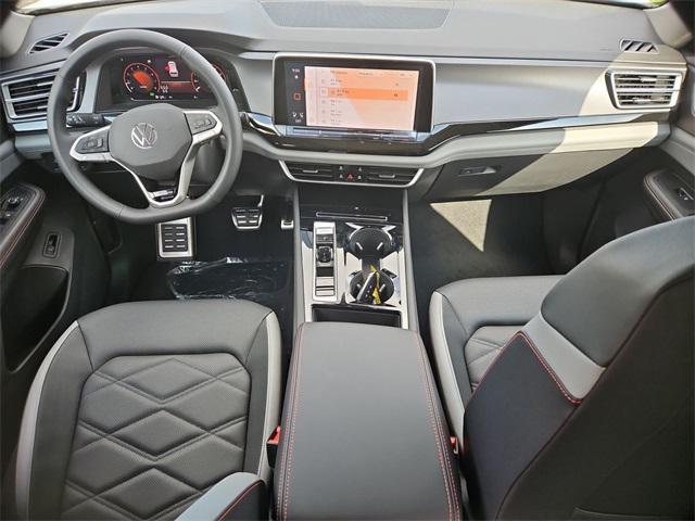 new 2025 Volkswagen Atlas car, priced at $41,034