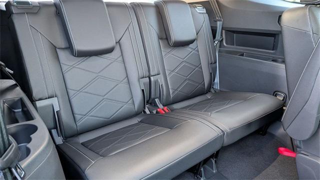 new 2026 Volkswagen Atlas car, priced at $45,248