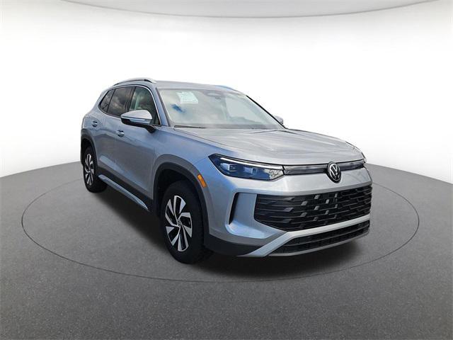 new 2026 Volkswagen Tiguan car, priced at $32,295