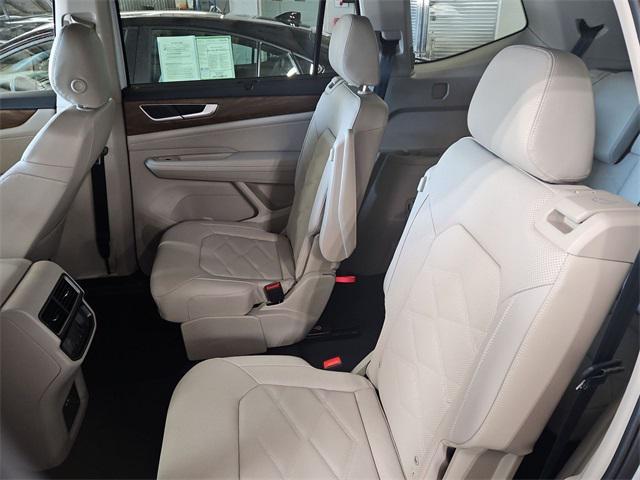 new 2026 Volkswagen Atlas car, priced at $44,216