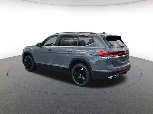 new 2026 Volkswagen Atlas car, priced at $45,653