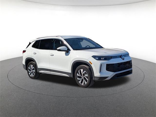 new 2026 Volkswagen Tiguan car, priced at $32,295