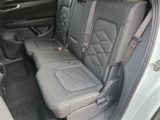 new 2026 Volkswagen Atlas Cross Sport car, priced at $43,299