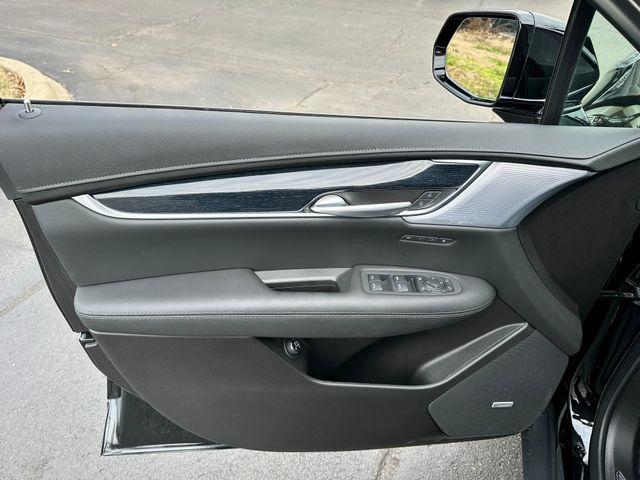 new 2025 Cadillac XT5 car, priced at $50,000