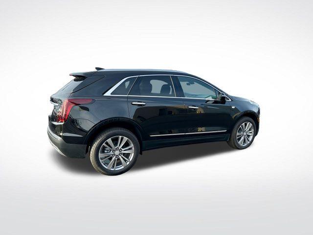 new 2025 Cadillac XT5 car, priced at $54,640